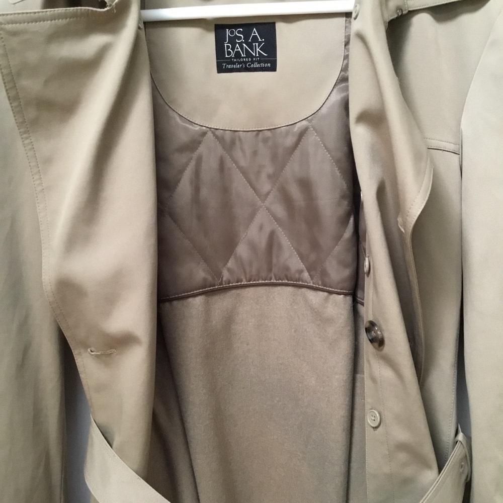 NWT $595 Joseph A Bank trench coat. - Picture 7 of 11